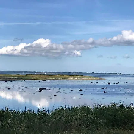 Newer In Surroundings Dom wakacyjny